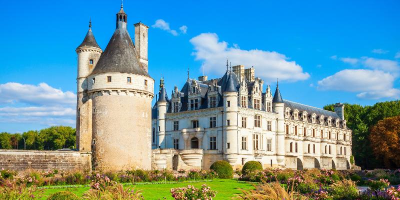 ЗАГАДОЧНЫЕ УГОЛКИ СТРАНЫ БАСКОВ + БОРДО, БИАРРИЦ, ОРЛЕАН И ЗАМКИ ЛУАРЫ