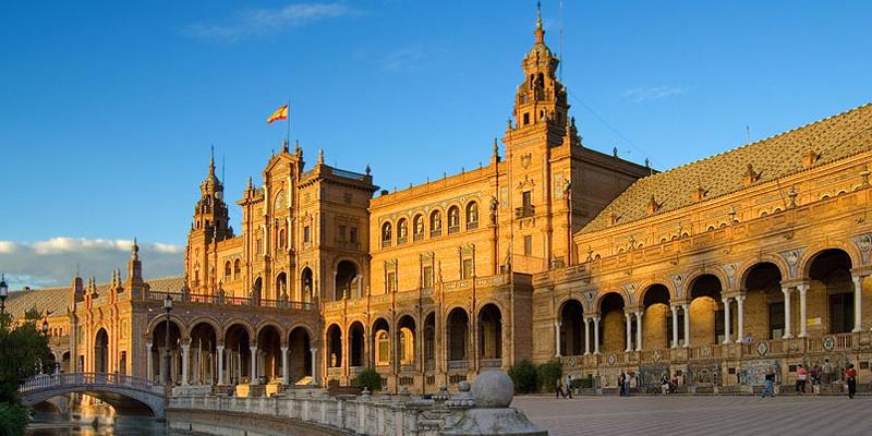 Классическая Испания (Барселона, Валенсия, Гранада, Севилья, Кордоба, Мадрид, Толедо, Эскориал, Сарагоса) вылет из Вильнюса