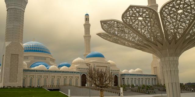 Atklāj Kazahstānu